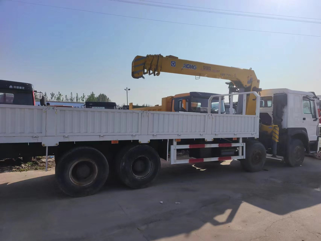 HOWO HOWO 371 chassis,10 TONS crane truck - Kamion s kranom: slika HOWO HOWO 371 chassis,10 TONS crane truck - Kamion s kranom HOWO HOWO 371 chassis,10 TONS crane truck - Kamion s kranom: slika HOWO HOWO 371 chassis,10 TONS crane truck - Kamion s kranom