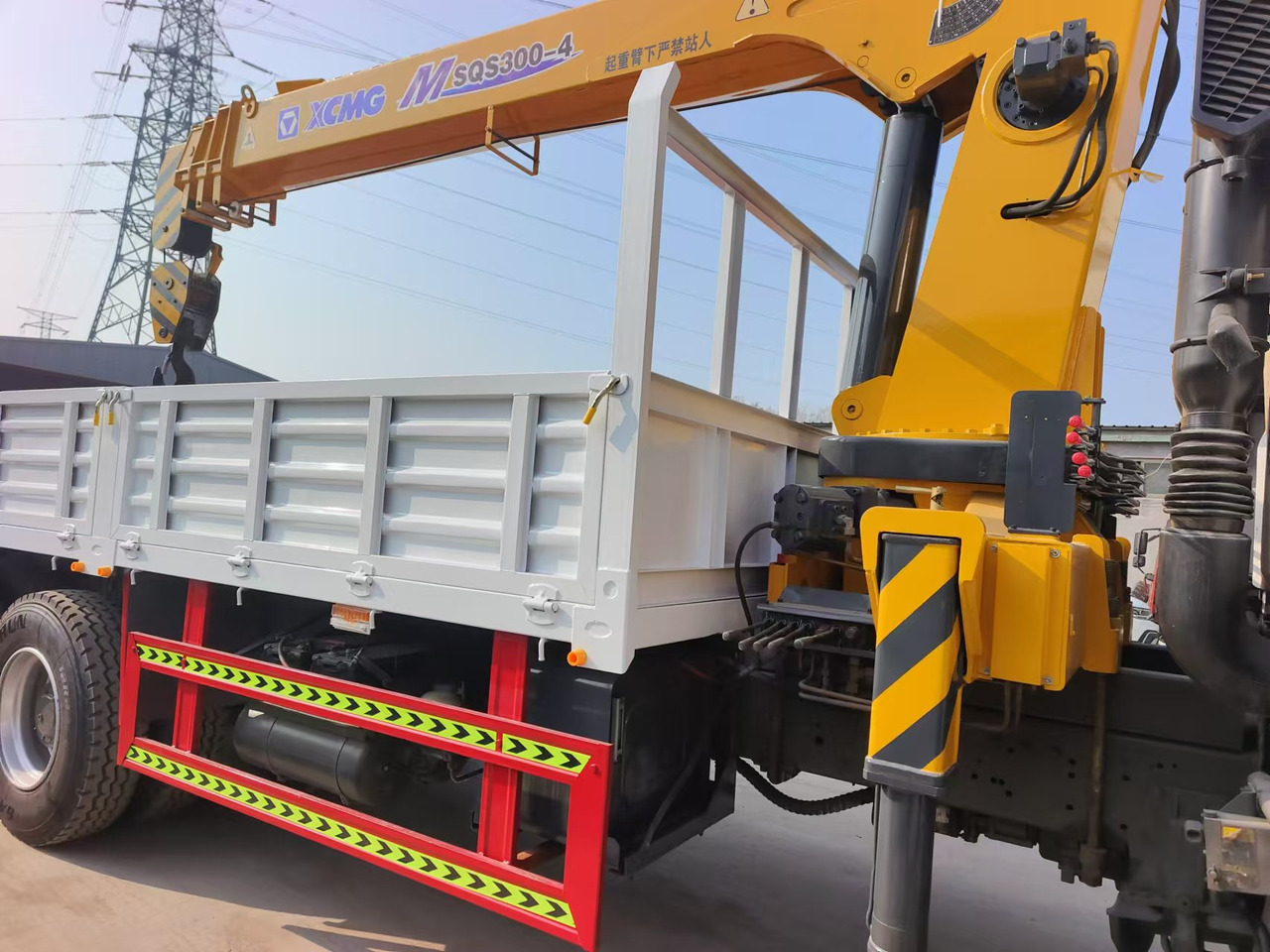 HOWO,XCMG HOWO 375,XCMG MSQS300-4 12 tons - Kamion cisterna: slika HOWO,XCMG HOWO 375,XCMG MSQS300-4 12 tons - Kamion cisterna HOWO,XCMG HOWO 375,XCMG MSQS300-4 12 tons - Kamion cisterna: slika HOWO,XCMG HOWO 375,XCMG MSQS300-4 12 tons - Kamion cisterna