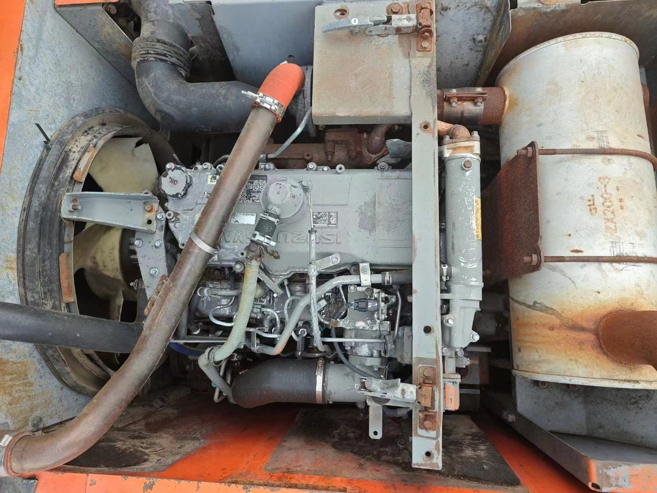 ISUZU 4HK1 - Motor za Bager: slika ISUZU 4HK1 - Motor za Bager ISUZU 4HK1 - Motor za Bager: slika ISUZU 4HK1 - Motor za Bager