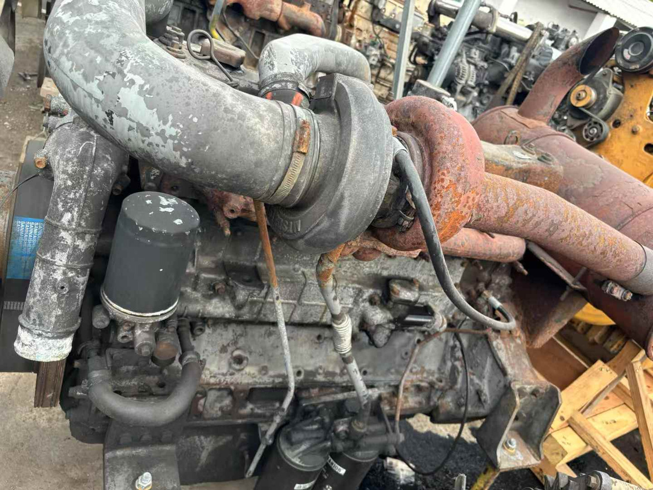 ISUZU 6SD1 - Motor za Bager: slika ISUZU 6SD1 - Motor za Bager ISUZU 6SD1 - Motor za Bager: slika ISUZU 6SD1 - Motor za Bager