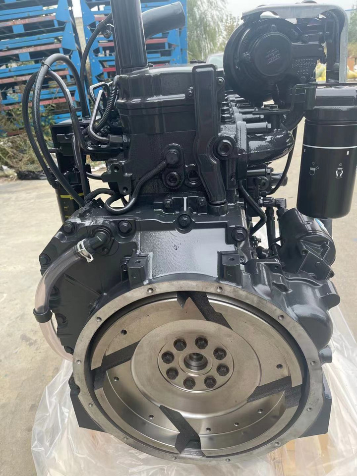 KOMATSU 6D107E - Motor za Bager: slika KOMATSU 6D107E - Motor za Bager KOMATSU 6D107E - Motor za Bager: slika KOMATSU 6D107E - Motor za Bager