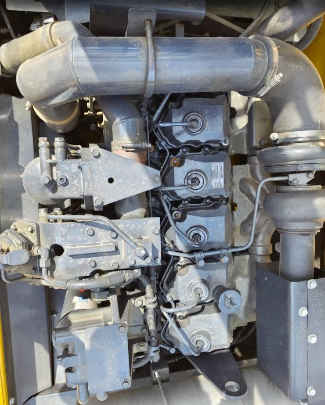 KOMATSU 6D125E-3 - Motor za Bager: slika KOMATSU 6D125E-3 - Motor za Bager KOMATSU 6D125E-3 - Motor za Bager: slika KOMATSU 6D125E-3 - Motor za Bager