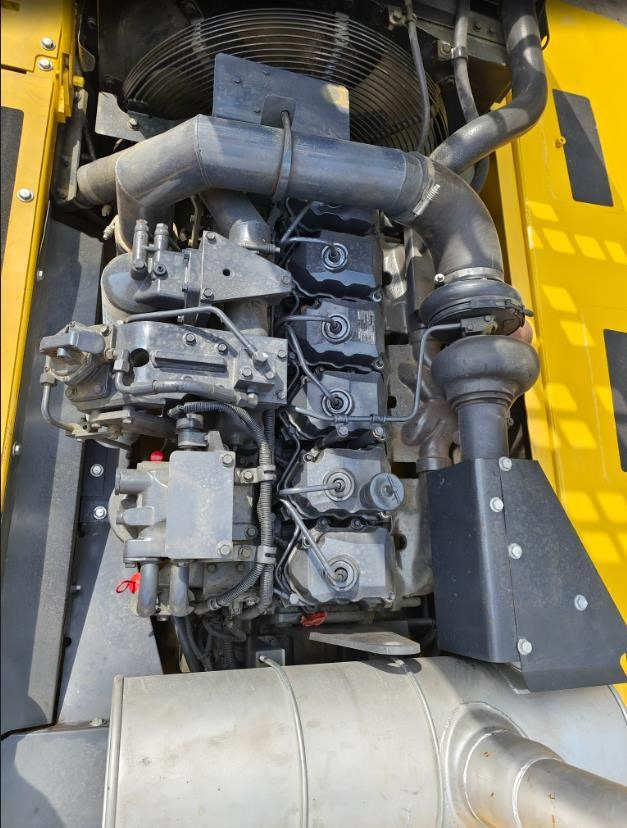 KOMATSU 6D125E-3 - Motor za Bager: slika KOMATSU 6D125E-3 - Motor za Bager KOMATSU 6D125E-3 - Motor za Bager: slika KOMATSU 6D125E-3 - Motor za Bager