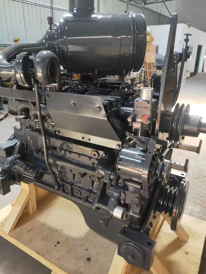 KOMATSU 6D125E - Motor za Bager: slika KOMATSU 6D125E - Motor za Bager KOMATSU 6D125E - Motor za Bager: slika KOMATSU 6D125E - Motor za Bager