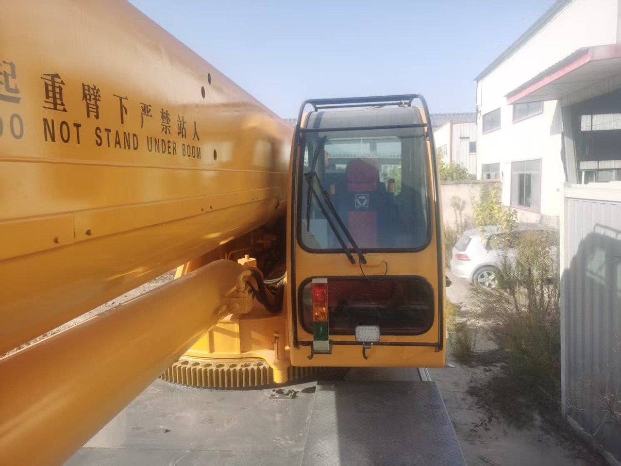 XCMG 70TONS - Kamion s kranom: slika XCMG 70TONS - Kamion s kranom XCMG 70TONS - Kamion s kranom: slika XCMG 70TONS - Kamion s kranom