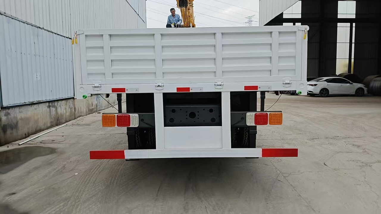 XCMG,HOWO HOWO 371 chassis,SQ12SK3Q crane truck - Kamion s kranom: slika XCMG,HOWO HOWO 371 chassis,SQ12SK3Q crane truck - Kamion s kranom XCMG,HOWO HOWO 371 chassis,SQ12SK3Q crane truck - Kamion s kranom: slika XCMG,HOWO HOWO 371 chassis,SQ12SK3Q crane truck - Kamion s kranom