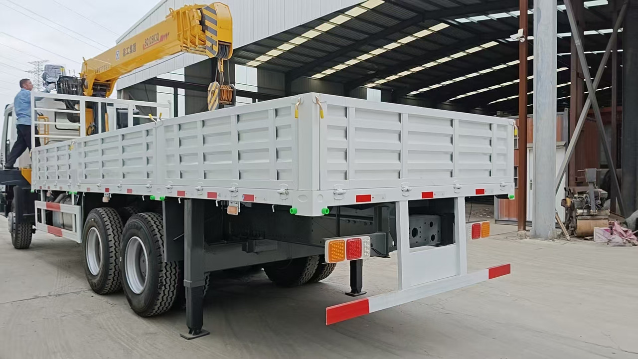 XCMG,HOWO HOWO 371 chassis,SQ12SK3Q crane truck - Kamion s kranom: slika XCMG,HOWO HOWO 371 chassis,SQ12SK3Q crane truck - Kamion s kranom XCMG,HOWO HOWO 371 chassis,SQ12SK3Q crane truck - Kamion s kranom: slika XCMG,HOWO HOWO 371 chassis,SQ12SK3Q crane truck - Kamion s kranom