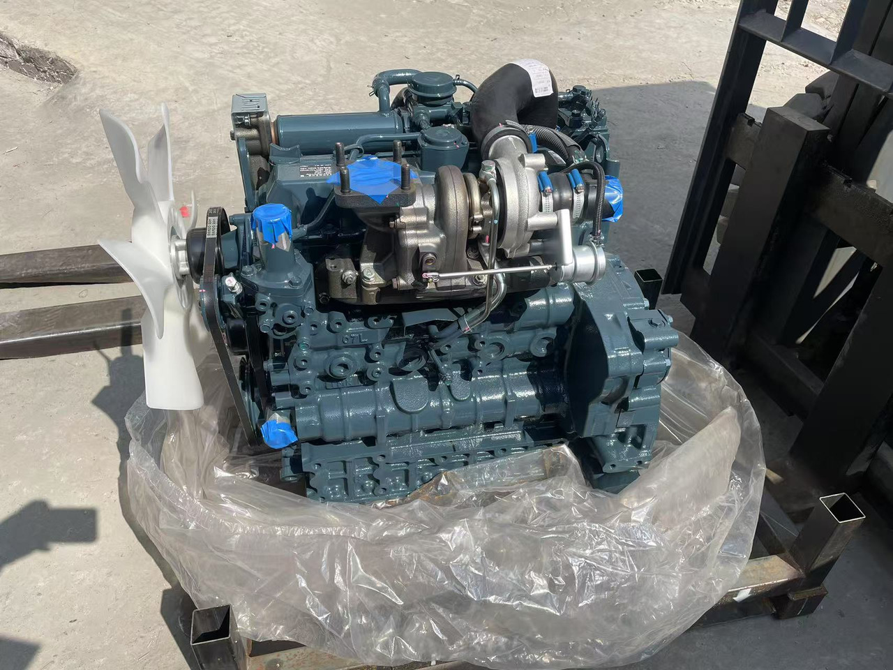 Kubota V3307T - Motor za Bager: slika kubota V3307T - Motor za Bager Kubota V3307T - Motor za Bager: slika kubota V3307T - Motor za Bager