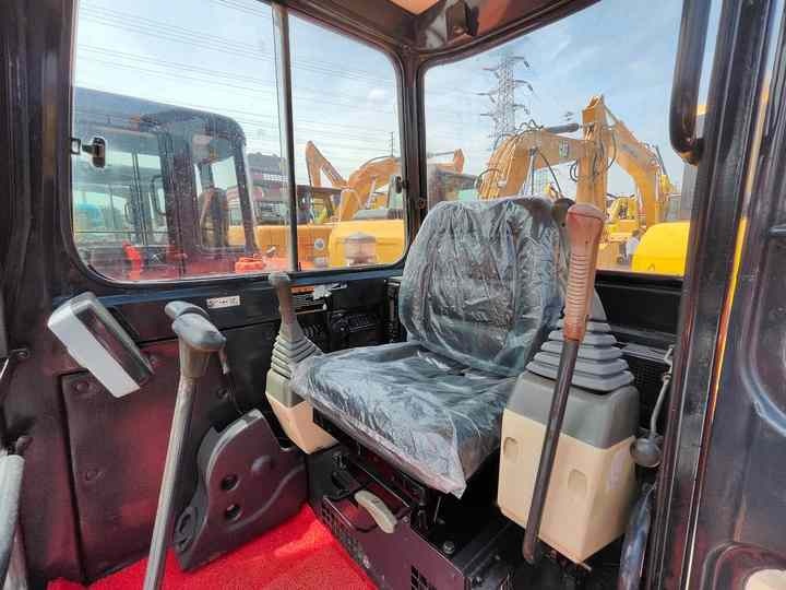 90% New Mini Excavator Doosan DH55, 5-Ton Mini Used High Quality - Mini bager: slika 90% New Mini Excavator Doosan DH55, 5-Ton Mini Used High Quality - Mini bager 90% New Mini Excavator Doosan DH55, 5-Ton Mini Used High Quality - Mini bager: slika 90% New Mini Excavator Doosan DH55, 5-Ton Mini Used High Quality - Mini bager