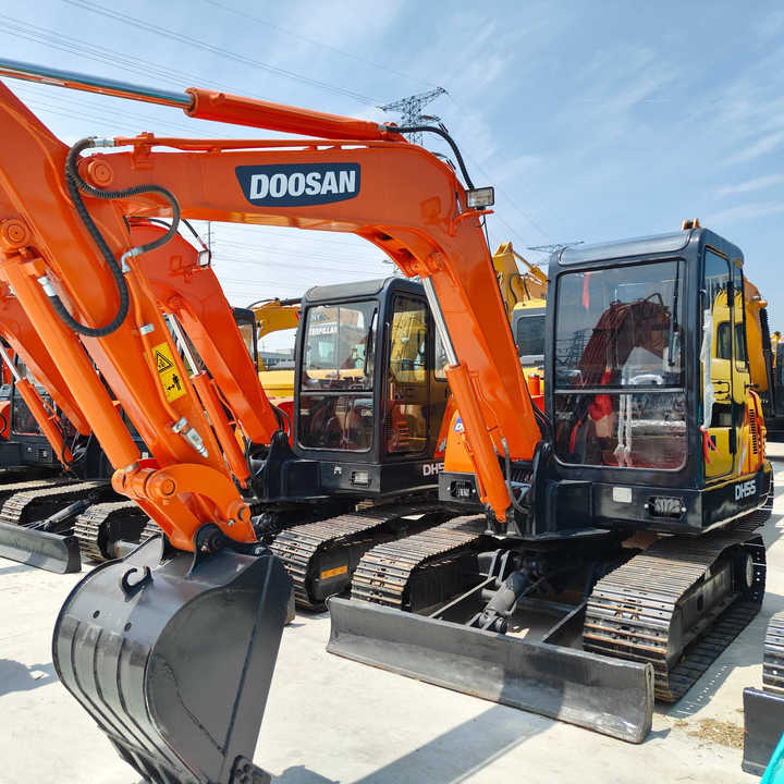 90% New Mini Excavator Doosan DH55, 5-Ton Mini Used High Quality - Mini bager: slika 90% New Mini Excavator Doosan DH55, 5-Ton Mini Used High Quality - Mini bager 90% New Mini Excavator Doosan DH55, 5-Ton Mini Used High Quality - Mini bager: slika 90% New Mini Excavator Doosan DH55, 5-Ton Mini Used High Quality - Mini bager