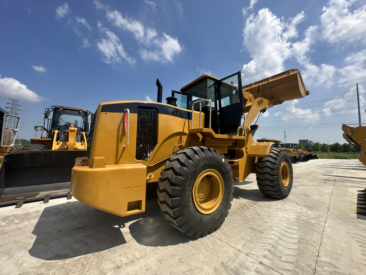 BACKHOE LOADER Used High Quality CAT 950G Wheel Loader on Hot Sale CAT in Stock for Sale - Utovarivač na kotačima: slika BACKHOE LOADER Used High Quality CAT 950G Wheel Loader on Hot Sale CAT in Stock for Sale - Utovarivač na kotačima BACKHOE LOADER Used High Quality CAT 950G Wheel Loader on Hot Sale CAT in Stock for Sale - Utovarivač na kotačima: slika BACKHOE LOADER Used High Quality CAT 950G Wheel Loader on Hot Sale CAT in Stock for Sale - Utovarivač na kotačima