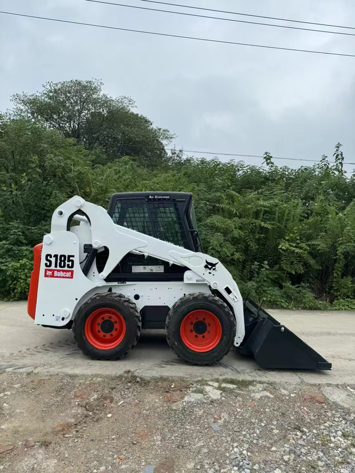BOBCAT High Quality BOBCAT-S185 Skid Steer Loader in Good Condition - Mini utovarivač: slika BOBCAT High Quality BOBCAT-S185 Skid Steer Loader in Good Condition - Mini utovarivač BOBCAT High Quality BOBCAT-S185 Skid Steer Loader in Good Condition - Mini utovarivač: slika BOBCAT High Quality BOBCAT-S185 Skid Steer Loader in Good Condition - Mini utovarivač