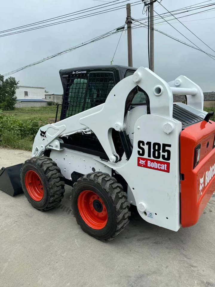 BOBCAT High Quality BOBCAT-S185 Skid Steer Loader in Good Condition - Mini utovarivač: slika BOBCAT High Quality BOBCAT-S185 Skid Steer Loader in Good Condition - Mini utovarivač BOBCAT High Quality BOBCAT-S185 Skid Steer Loader in Good Condition - Mini utovarivač: slika BOBCAT High Quality BOBCAT-S185 Skid Steer Loader in Good Condition - Mini utovarivač