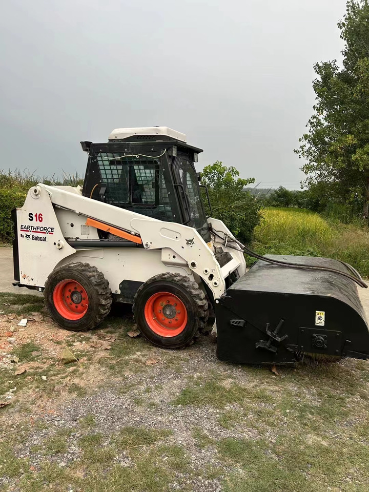 BOBCAT used skidsteer wheel Bobcat S18 High Quality - Mini utovarivač: slika BOBCAT used skidsteer wheel Bobcat S18 High Quality - Mini utovarivač BOBCAT used skidsteer wheel Bobcat S18 High Quality - Mini utovarivač: slika BOBCAT used skidsteer wheel Bobcat S18 High Quality - Mini utovarivač