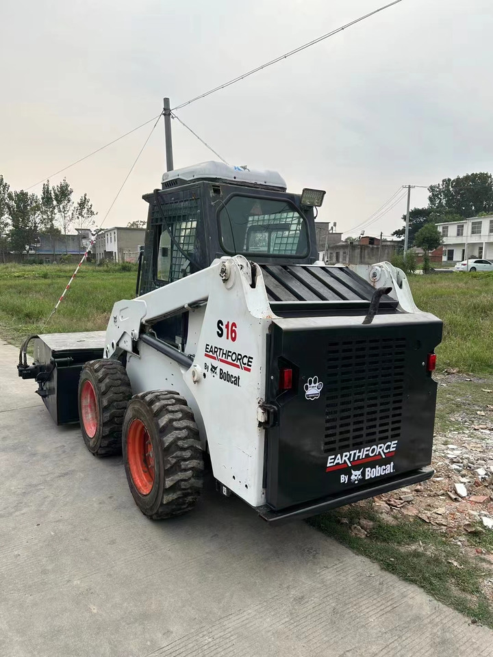 BOBCAT used skidsteer wheel Bobcat S18 High Quality - Mini utovarivač: slika BOBCAT used skidsteer wheel Bobcat S18 High Quality - Mini utovarivač BOBCAT used skidsteer wheel Bobcat S18 High Quality - Mini utovarivač: slika BOBCAT used skidsteer wheel Bobcat S18 High Quality - Mini utovarivač