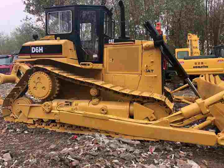 CAT High Quality Used Machinery , Original D6h Cat Bulldozer , Winch Attached Cat Bulldozer - Buldožer: slika CAT High Quality Used Machinery , Original D6h Cat Bulldozer , Winch Attached Cat Bulldozer - Buldožer CAT High Quality Used Machinery , Original D6h Cat Bulldozer , Winch Attached Cat Bulldozer - Buldožer: slika CAT High Quality Used Machinery , Original D6h Cat Bulldozer , Winch Attached Cat Bulldozer - Buldožer