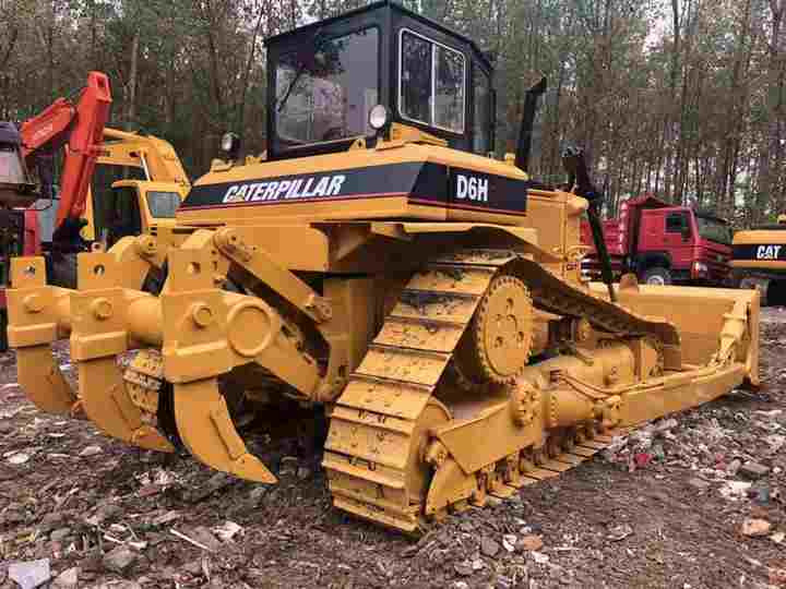 CAT High Quality Used Machinery , Original D6h Cat Bulldozer , Winch Attached Cat Bulldozer - Buldožer: slika CAT High Quality Used Machinery , Original D6h Cat Bulldozer , Winch Attached Cat Bulldozer - Buldožer CAT High Quality Used Machinery , Original D6h Cat Bulldozer , Winch Attached Cat Bulldozer - Buldožer: slika CAT High Quality Used Machinery , Original D6h Cat Bulldozer , Winch Attached Cat Bulldozer - Buldožer