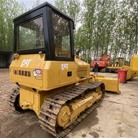 Caterpillar Used D5 Bulldozer , CAT D5g D5h D5k with Ripper , CAT D4h D5h D6h D7h - Buldožer: slika Caterpillar Used D5 Bulldozer , CAT D5g D5h D5k with Ripper , CAT D4h D5h D6h D7h - Buldožer Caterpillar Used D5 Bulldozer , CAT D5g D5h D5k with Ripper , CAT D4h D5h D6h D7h - Buldožer: slika Caterpillar Used D5 Bulldozer , CAT D5g D5h D5k with Ripper , CAT D4h D5h D6h D7h - Buldožer