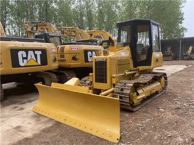 Caterpillar Used D5 Bulldozer , CAT D5g D5h D5k with Ripper , CAT D4h D5h D6h D7h - Buldožer: slika Caterpillar Used D5 Bulldozer , CAT D5g D5h D5k with Ripper , CAT D4h D5h D6h D7h - Buldožer Caterpillar Used D5 Bulldozer , CAT D5g D5h D5k with Ripper , CAT D4h D5h D6h D7h - Buldožer: slika Caterpillar Used D5 Bulldozer , CAT D5g D5h D5k with Ripper , CAT D4h D5h D6h D7h - Buldožer