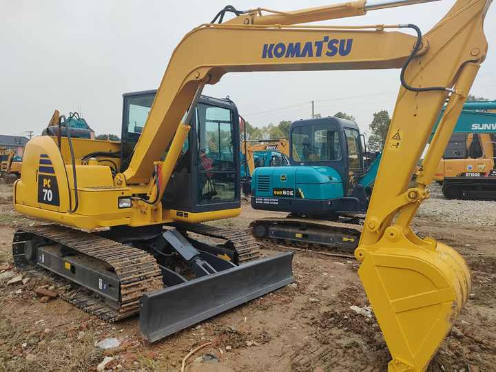 Cheap Used Komatsu PC70-8 Crawler Excavator with High Efficiency Used Heavy Machinery Komatsu PC70-8 Digger Cheap for Sale - Bager gusjeničar: slika Cheap Used Komatsu PC70-8 Crawler Excavator with High Efficiency Used Heavy Machinery Komatsu PC70-8 Digger Cheap for Sale - Bager gusjeničar Cheap Used Komatsu PC70-8 Crawler Excavator with High Efficiency Used Heavy Machinery Komatsu PC70-8 Digger Cheap for Sale - Bager gusjeničar: slika Cheap Used Komatsu PC70-8 Crawler Excavator with High Efficiency Used Heavy Machinery Komatsu PC70-8 Digger Cheap for Sale - Bager gusjeničar