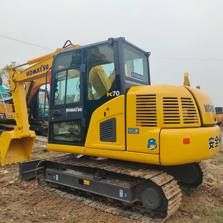 Cheap Used Komatsu PC70-8 Crawler Excavator with High Efficiency Used Heavy Machinery Komatsu PC70-8 Digger Cheap for Sale - Bager gusjeničar: slika Cheap Used Komatsu PC70-8 Crawler Excavator with High Efficiency Used Heavy Machinery Komatsu PC70-8 Digger Cheap for Sale - Bager gusjeničar Cheap Used Komatsu PC70-8 Crawler Excavator with High Efficiency Used Heavy Machinery Komatsu PC70-8 Digger Cheap for Sale - Bager gusjeničar: slika Cheap Used Komatsu PC70-8 Crawler Excavator with High Efficiency Used Heavy Machinery Komatsu PC70-8 Digger Cheap for Sale - Bager gusjeničar