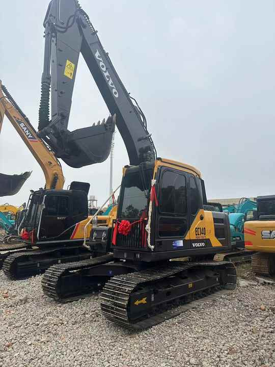 China Brand Used VOLVO EC140 Mini Excavator 6ton Crawler Earth Digger Machine for Sale - Bager gusjeničar: slika  China Brand Used VOLVO EC140 Mini Excavator 6ton Crawler Earth Digger Machine for Sale - Bager gusjeničar China Brand Used VOLVO EC140 Mini Excavator 6ton Crawler Earth Digger Machine for Sale - Bager gusjeničar: slika  China Brand Used VOLVO EC140 Mini Excavator 6ton Crawler Earth Digger Machine for Sale - Bager gusjeničar