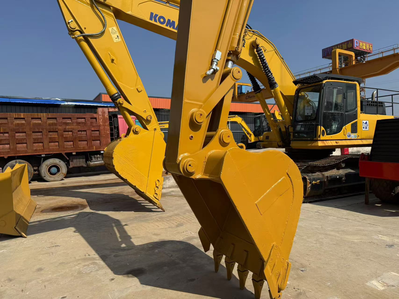 EXCAVATOR Used Caterpillar Excavator 320C Secondhand Cat320C 320CL Crawler Excavator for Sale - Bager gusjeničar: slika EXCAVATOR Used Caterpillar Excavator 320C Secondhand Cat320C 320CL Crawler Excavator for Sale - Bager gusjeničar EXCAVATOR Used Caterpillar Excavator 320C Secondhand Cat320C 320CL Crawler Excavator for Sale - Bager gusjeničar: slika EXCAVATOR Used Caterpillar Excavator 320C Secondhand Cat320C 320CL Crawler Excavator for Sale - Bager gusjeničar