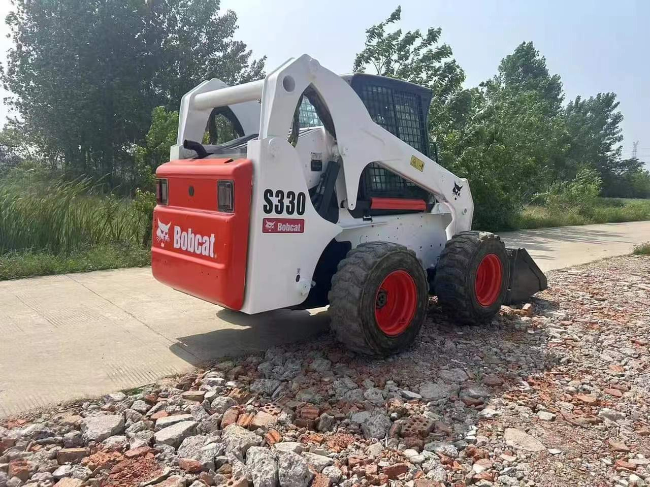 BOBCAT Used Heavy Construction Equipment bobcat S330 Second Hand Skid Steers Used Machine Hot Sale - Građevinski strojevi: slika BOBCAT Used Heavy Construction Equipment bobcat S330 Second Hand Skid Steers Used Machine Hot Sale - Građevinski strojevi BOBCAT Used Heavy Construction Equipment bobcat S330 Second Hand Skid Steers Used Machine Hot Sale - Građevinski strojevi: slika BOBCAT Used Heavy Construction Equipment bobcat S330 Second Hand Skid Steers Used Machine Hot Sale - Građevinski strojevi