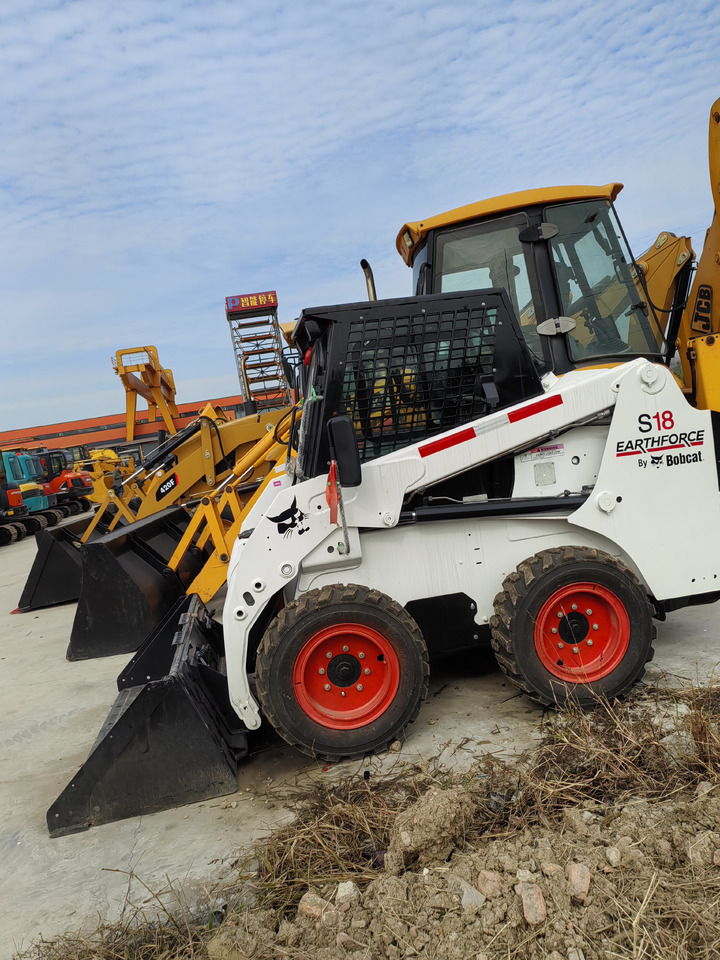 BOBCAT used second-hand good condition Bobcat S18 - Građevinski strojevi: slika BOBCAT used second-hand good condition Bobcat S18 - Građevinski strojevi BOBCAT used second-hand good condition Bobcat S18 - Građevinski strojevi: slika BOBCAT used second-hand good condition Bobcat S18 - Građevinski strojevi