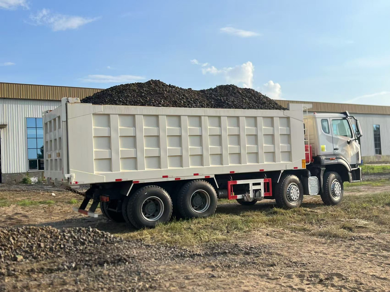 HOWO Used Dump Truck8*4 6*4 - Kiper: slika HOWO Used Dump Truck8*4 6*4 - Kiper HOWO Used Dump Truck8*4 6*4 - Kiper: slika HOWO Used Dump Truck8*4 6*4 - Kiper