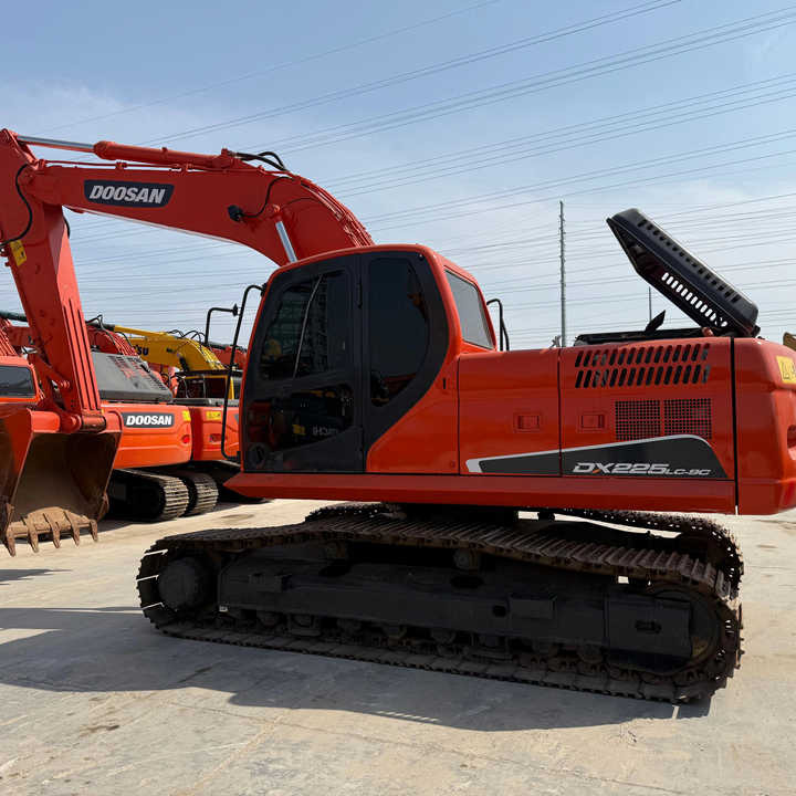 Heavy-Duty Doosan DX225LC-9C Excavator for Mining & Construction - Well-Maintained, Warranty Included - Bager gusjeničar: slika Heavy-Duty Doosan DX225LC-9C Excavator for Mining & Construction - Well-Maintained, Warranty Included - Bager gusjeničar Heavy-Duty Doosan DX225LC-9C Excavator for Mining & Construction - Well-Maintained, Warranty Included - Bager gusjeničar: slika Heavy-Duty Doosan DX225LC-9C Excavator for Mining & Construction - Well-Maintained, Warranty Included - Bager gusjeničar