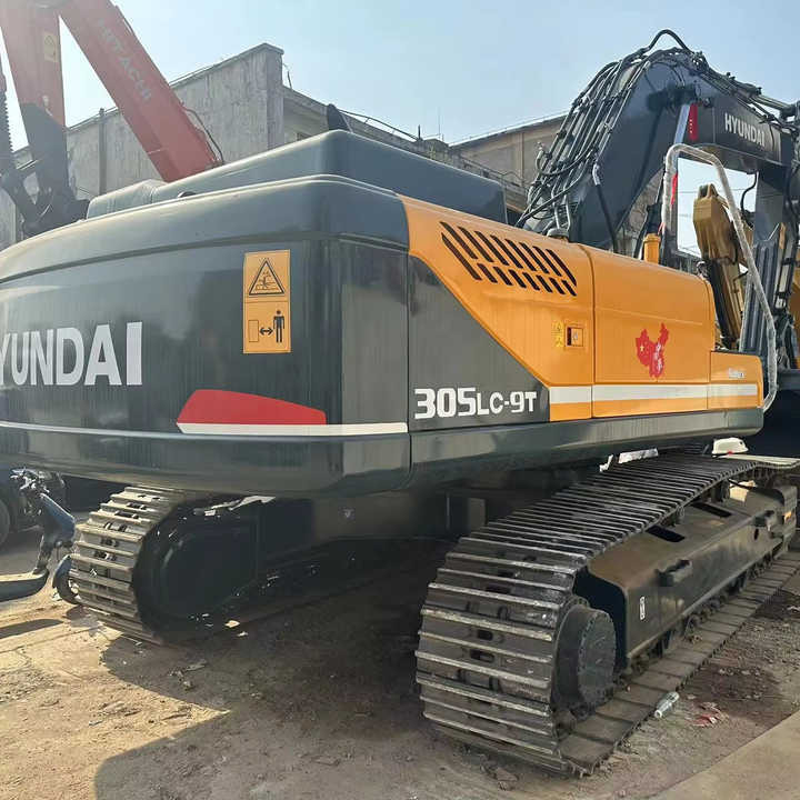 Heavy-Duty Hyundai 305 Excavator for Mining & Construction - Well-Maintained, Warranty Included - Bager gusjeničar: slika Heavy-Duty Hyundai 305 Excavator for Mining & Construction - Well-Maintained, Warranty Included - Bager gusjeničar Heavy-Duty Hyundai 305 Excavator for Mining & Construction - Well-Maintained, Warranty Included - Bager gusjeničar: slika Heavy-Duty Hyundai 305 Excavator for Mining & Construction - Well-Maintained, Warranty Included - Bager gusjeničar