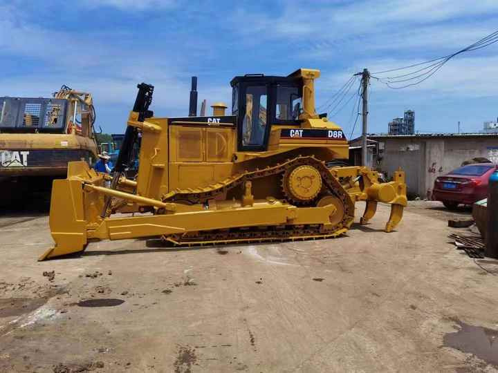 Hot Sale Used Original Japan Cat D8r Bulldozer/Big Dozer D 8 D7 Used D7r Bulldozer - Buldožer: slika Hot Sale Used Original Japan Cat D8r Bulldozer/Big Dozer D 8 D7 Used D7r Bulldozer - Buldožer Hot Sale Used Original Japan Cat D8r Bulldozer/Big Dozer D 8 D7 Used D7r Bulldozer - Buldožer: slika Hot Sale Used Original Japan Cat D8r Bulldozer/Big Dozer D 8 D7 Used D7r Bulldozer - Buldožer