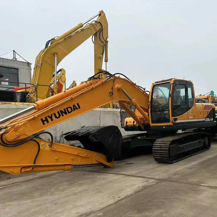 Hyundai Digger 220lc-9s Second Hand Korea Made High Performance Machine Hyundai Excavator for Sale - Bager gusjeničar: slika Hyundai Digger 220lc-9s Second Hand Korea Made High Performance Machine Hyundai Excavator for Sale - Bager gusjeničar Hyundai Digger 220lc-9s Second Hand Korea Made High Performance Machine Hyundai Excavator for Sale - Bager gusjeničar: slika Hyundai Digger 220lc-9s Second Hand Korea Made High Performance Machine Hyundai Excavator for Sale - Bager gusjeničar