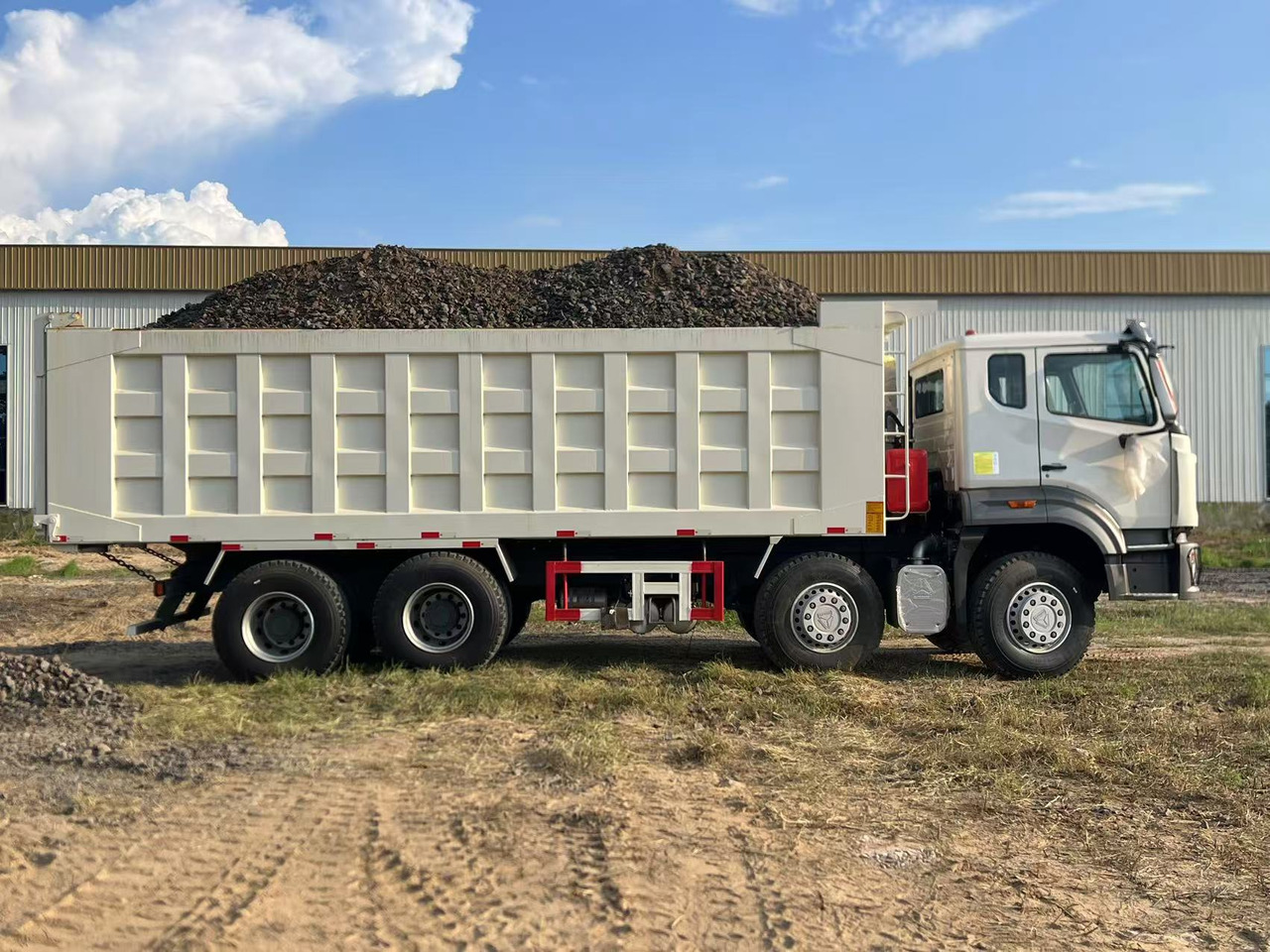 HOWO Used Dump Truck8*4 6*4 - Kamion: slika HOWO Used Dump Truck8*4 6*4 - Kamion HOWO Used Dump Truck8*4 6*4 - Kamion: slika HOWO Used Dump Truck8*4 6*4 - Kamion
