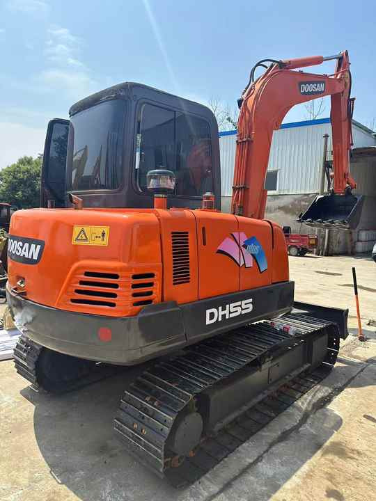Low Shipping Used Excavator Doosan DH55 Good Condition with Low Hours - Bager gusjeničar: slika Low Shipping Used Excavator Doosan DH55 Good Condition with Low Hours - Bager gusjeničar Low Shipping Used Excavator Doosan DH55 Good Condition with Low Hours - Bager gusjeničar: slika Low Shipping Used Excavator Doosan DH55 Good Condition with Low Hours - Bager gusjeničar