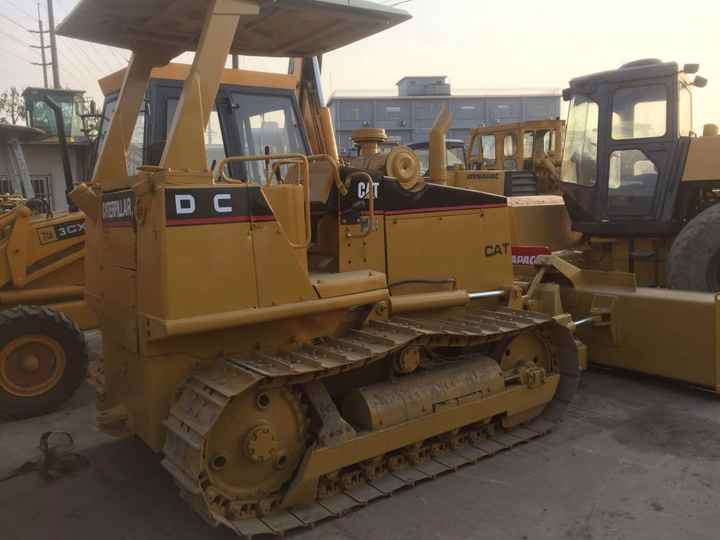 Mini CAT Bulldozer D3c D3 D3k D3m D4h D4m D4k D5h D5g D5k D5m Used Bulldozer with Ripper for Sale - Buldožer: slika Mini CAT Bulldozer D3c D3 D3k D3m D4h D4m D4k D5h D5g D5k D5m Used Bulldozer with Ripper for Sale - Buldožer Mini CAT Bulldozer D3c D3 D3k D3m D4h D4m D4k D5h D5g D5k D5m Used Bulldozer with Ripper for Sale - Buldožer: slika Mini CAT Bulldozer D3c D3 D3k D3m D4h D4m D4k D5h D5g D5k D5m Used Bulldozer with Ripper for Sale - Buldožer