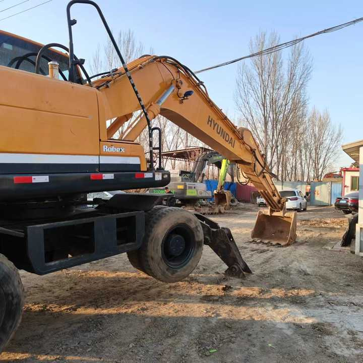 Second Hand Original Korea Brand hyundai 210-9 Wheel Excavator Hot Sale - Bager: slika Second Hand Original Korea Brand hyundai 210-9 Wheel Excavator Hot Sale - Bager Second Hand Original Korea Brand hyundai 210-9 Wheel Excavator Hot Sale - Bager: slika Second Hand Original Korea Brand hyundai 210-9 Wheel Excavator Hot Sale - Bager