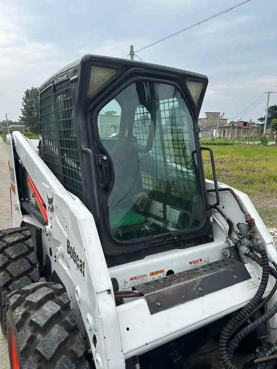 USED BOBCAT S160 Skid-steer Loader Bobcat S160 Carry Sweeper with Very Good Performance Is for Sale at a Low Price. - Mini utovarivač: slika USED BOBCAT S160 Skid-steer Loader Bobcat S160 Carry Sweeper with Very Good Performance Is for Sale at a Low Price. - Mini utovarivač USED BOBCAT S160 Skid-steer Loader Bobcat S160 Carry Sweeper with Very Good Performance Is for Sale at a Low Price. - Mini utovarivač: slika USED BOBCAT S160 Skid-steer Loader Bobcat S160 Carry Sweeper with Very Good Performance Is for Sale at a Low Price. - Mini utovarivač