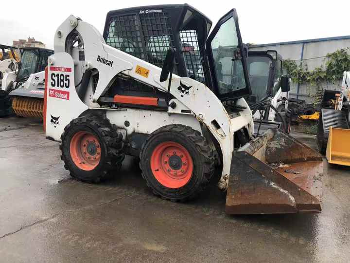 Used BobCat Bob Cat S185 Used Mini Skid Steer Wheel Loader Multifunctional Track Loaders Bobcat - Mini utovarivač: slika Used BobCat Bob Cat S185 Used Mini Skid Steer Wheel Loader Multifunctional Track Loaders Bobcat - Mini utovarivač Used BobCat Bob Cat S185 Used Mini Skid Steer Wheel Loader Multifunctional Track Loaders Bobcat - Mini utovarivač: slika Used BobCat Bob Cat S185 Used Mini Skid Steer Wheel Loader Multifunctional Track Loaders Bobcat - Mini utovarivač