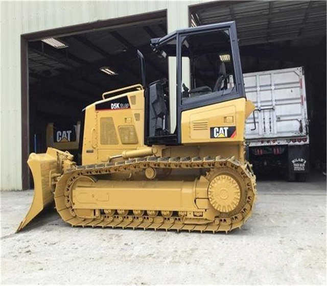 Used Cat D5k D5g D5 D5m D5h Crawler Bulldozer , CAT Bulldozer with Ripper , Original Cat Bulldozers - Buldožer: slika Used Cat D5k D5g D5 D5m D5h Crawler Bulldozer , CAT Bulldozer with Ripper , Original Cat Bulldozers - Buldožer Used Cat D5k D5g D5 D5m D5h Crawler Bulldozer , CAT Bulldozer with Ripper , Original Cat Bulldozers - Buldožer: slika Used Cat D5k D5g D5 D5m D5h Crawler Bulldozer , CAT Bulldozer with Ripper , Original Cat Bulldozers - Buldožer
