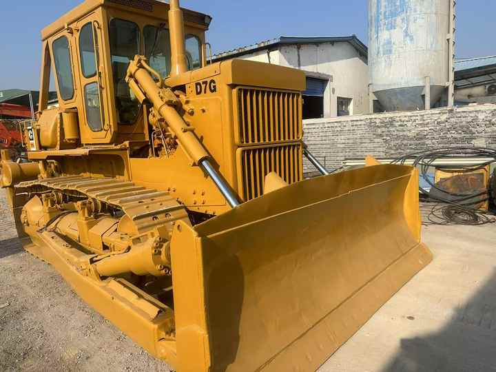 Used Cat D7G New Model Bulldozer Second Hand Machine Popular Brand Caterpillar Crawler Bulldozer Hydraulic Machinery - Buldožer: slika Used Cat D7G New Model Bulldozer Second Hand Machine Popular Brand Caterpillar Crawler Bulldozer Hydraulic Machinery - Buldožer Used Cat D7G New Model Bulldozer Second Hand Machine Popular Brand Caterpillar Crawler Bulldozer Hydraulic Machinery - Buldožer: slika Used Cat D7G New Model Bulldozer Second Hand Machine Popular Brand Caterpillar Crawler Bulldozer Hydraulic Machinery - Buldožer