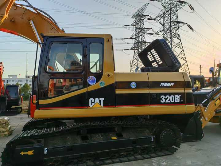 Used Cat Excavator Japan 20 Tons Digger Machinery Caterpillar CAT 320BL for Sale Cat 320B 320BL 320C 320D 320CL 320DL in Stock - Bager: slika Used Cat Excavator Japan 20 Tons Digger Machinery Caterpillar CAT 320BL for Sale Cat 320B 320BL 320C 320D 320CL 320DL in Stock - Bager Used Cat Excavator Japan 20 Tons Digger Machinery Caterpillar CAT 320BL for Sale Cat 320B 320BL 320C 320D 320CL 320DL in Stock - Bager: slika Used Cat Excavator Japan 20 Tons Digger Machinery Caterpillar CAT 320BL for Sale Cat 320B 320BL 320C 320D 320CL 320DL in Stock - Bager