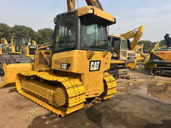 Used Cat Mini Bulldozer D5k Cat Dozers - Buldožer: slika Used Cat Mini Bulldozer D5k Cat Dozers - Buldožer Used Cat Mini Bulldozer D5k Cat Dozers - Buldožer: slika Used Cat Mini Bulldozer D5k Cat Dozers - Buldožer