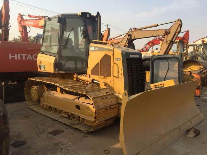 Used Cat Mini Bulldozer D5k D5 D5g Cat Dozers - Buldožer: slika Used Cat Mini Bulldozer D5k D5 D5g Cat Dozers - Buldožer Used Cat Mini Bulldozer D5k D5 D5g Cat Dozers - Buldožer: slika Used Cat Mini Bulldozer D5k D5 D5g Cat Dozers - Buldožer