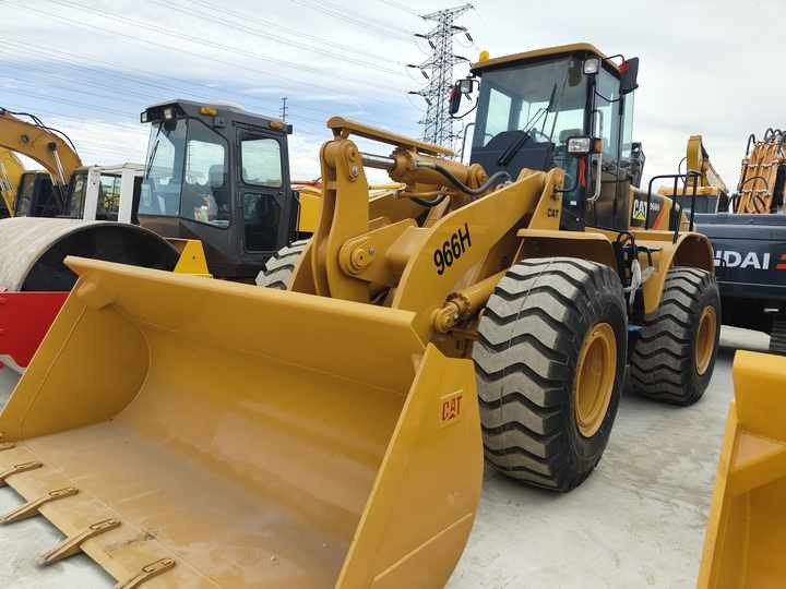 Used Caterpillar 966h Loader for Sale Lots of Heavy Equipment in Stock Wight 5tons Wheel Loader - Utovarivač na kotačima: slika Used Caterpillar 966h Loader for Sale Lots of Heavy Equipment in Stock Wight 5tons Wheel Loader - Utovarivač na kotačima Used Caterpillar 966h Loader for Sale Lots of Heavy Equipment in Stock Wight 5tons Wheel Loader - Utovarivač na kotačima: slika Used Caterpillar 966h Loader for Sale Lots of Heavy Equipment in Stock Wight 5tons Wheel Loader - Utovarivač na kotačima