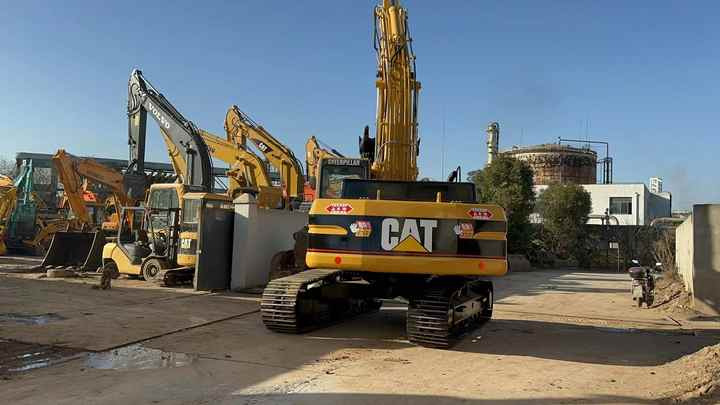 Used Digger CAT 325BL Construction Machinery Construction Digger Used CAT 325BL Cheap Excavator - Bager gusjeničar: slika Used Digger CAT 325BL Construction Machinery Construction Digger Used CAT 325BL Cheap Excavator - Bager gusjeničar Used Digger CAT 325BL Construction Machinery Construction Digger Used CAT 325BL Cheap Excavator - Bager gusjeničar: slika Used Digger CAT 325BL Construction Machinery Construction Digger Used CAT 325BL Cheap Excavator - Bager gusjeničar