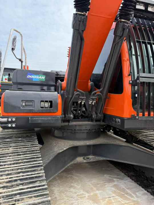 Used Digger Doosan DX225LC-9T Construction Machinery Construction Digger Used Doosan DX225LC-9T Cheap Excavator - Bager gusjeničar: slika Used Digger Doosan DX225LC-9T Construction Machinery Construction Digger Used Doosan DX225LC-9T Cheap Excavator - Bager gusjeničar Used Digger Doosan DX225LC-9T Construction Machinery Construction Digger Used Doosan DX225LC-9T Cheap Excavator - Bager gusjeničar: slika Used Digger Doosan DX225LC-9T Construction Machinery Construction Digger Used Doosan DX225LC-9T Cheap Excavator - Bager gusjeničar