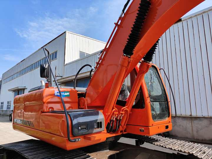 Used Doosan DX225LC Excavator | Low Hours | Heavy Duty | Global Shipping | Well-Maintained - Bager: slika Used Doosan DX225LC Excavator | Low Hours | Heavy Duty | Global Shipping | Well-Maintained - Bager Used Doosan DX225LC Excavator | Low Hours | Heavy Duty | Global Shipping | Well-Maintained - Bager: slika Used Doosan DX225LC Excavator | Low Hours | Heavy Duty | Global Shipping | Well-Maintained - Bager