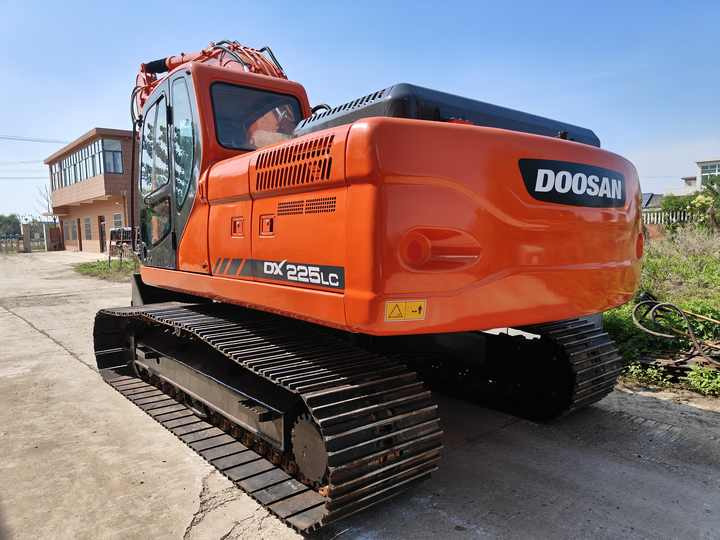 Used Doosan DX225LC Excavator | Low Hours | Heavy Duty | Global Shipping | Well-Maintained - Bager: slika Used Doosan DX225LC Excavator | Low Hours | Heavy Duty | Global Shipping | Well-Maintained - Bager Used Doosan DX225LC Excavator | Low Hours | Heavy Duty | Global Shipping | Well-Maintained - Bager: slika Used Doosan DX225LC Excavator | Low Hours | Heavy Duty | Global Shipping | Well-Maintained - Bager